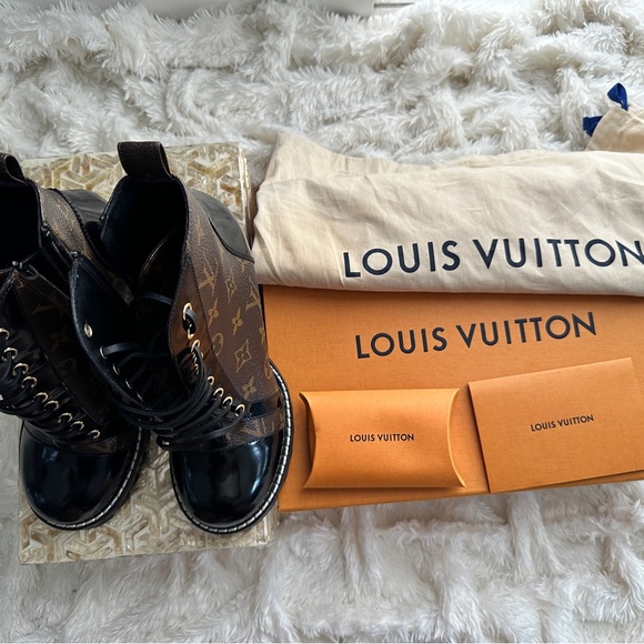 Louis Vuitton Boots - Picture 3 of 11